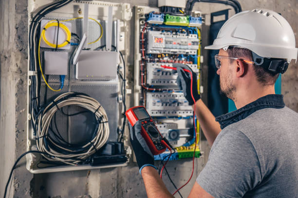 Best Local Electrician Companies  in Waukee, IA